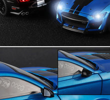 Load image into Gallery viewer, 1:18 Ford Mustang GT500 Diecast Car