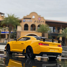 Load image into Gallery viewer, 1:24 Chevrolet Camaro Alloy Diecast Sports Car