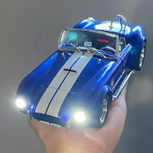 Load image into Gallery viewer, 1:24 Ford Shelby Cobra 427 Roadster 1965 S/C Alloy Die Cast Model Classic Vintage Car Sound And Light Birthday Children Toy Cars