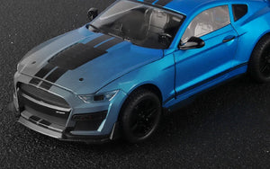 1:18 Ford Mustang GT500 Diecast Car