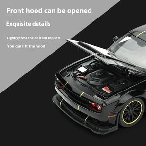 1:32 Dodge Challenger SRT Hellcat Diecast Car