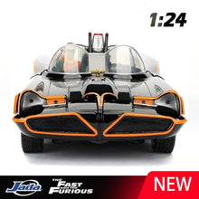 Load image into Gallery viewer, JADA 1:24  1966 Batmobile  Diecast Car