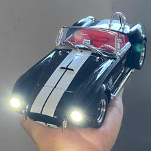 Load image into Gallery viewer, 1:24 Ford Shelby Cobra 427 Roadster 1965 S/C Alloy Die Cast Model Classic Vintage Car Sound And Light Birthday Children Toy Cars