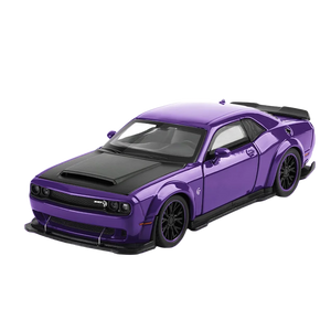 1:32 Dodge Challenger SRT Hellcat Diecast Car