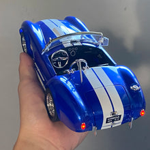 Load image into Gallery viewer, 1:24 Ford Shelby Cobra 427 Roadster 1965 S/C Alloy Die Cast Model Classic Vintage Car Sound And Light Birthday Children Toy Cars