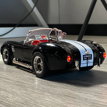 Load image into Gallery viewer, 1:24 Ford Shelby Cobra 427 Roadster 1965 S/C Alloy Die Cast Model Classic Vintage Car Sound And Light Birthday Children Toy Cars