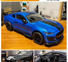Load image into Gallery viewer, 1:18 Ford Mustang GT500 Diecast Car