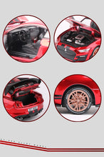 Load image into Gallery viewer, 1:32 Ford Mustang Shelby GT500 Diecast Car
