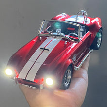 Load image into Gallery viewer, 1:24 Ford Shelby Cobra 427 Roadster 1965 S/C Alloy Die Cast Model Classic Vintage Car Sound And Light Birthday Children Toy Cars