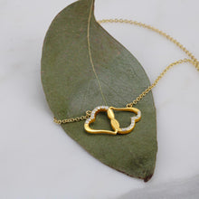 Load image into Gallery viewer, Everlasting Love Gold Hearts Necklace